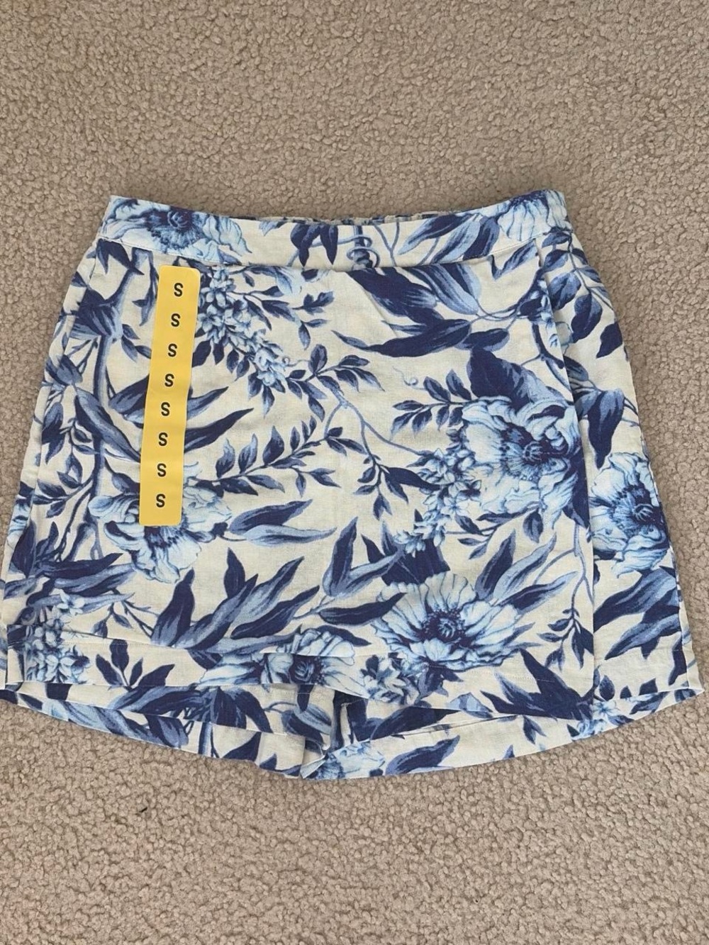 Ellen Tracy Blue Floral Asymmetrical Skort